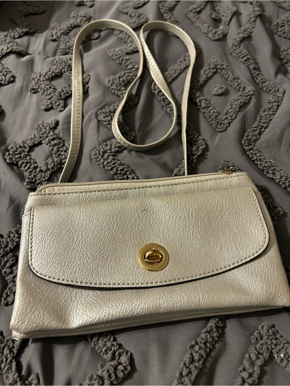 Metallic Ivory Crossbody Bag with Turn-Lock Closure